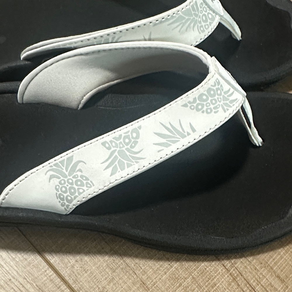 OluKai Women’s Flip Flop Sandals. White with Pineapples - Picture 3 of 10